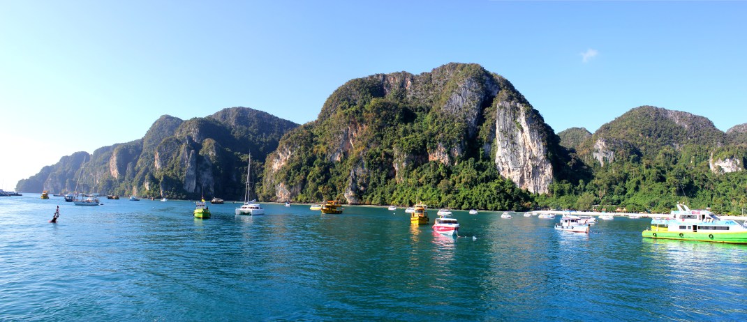Tonsai Bay